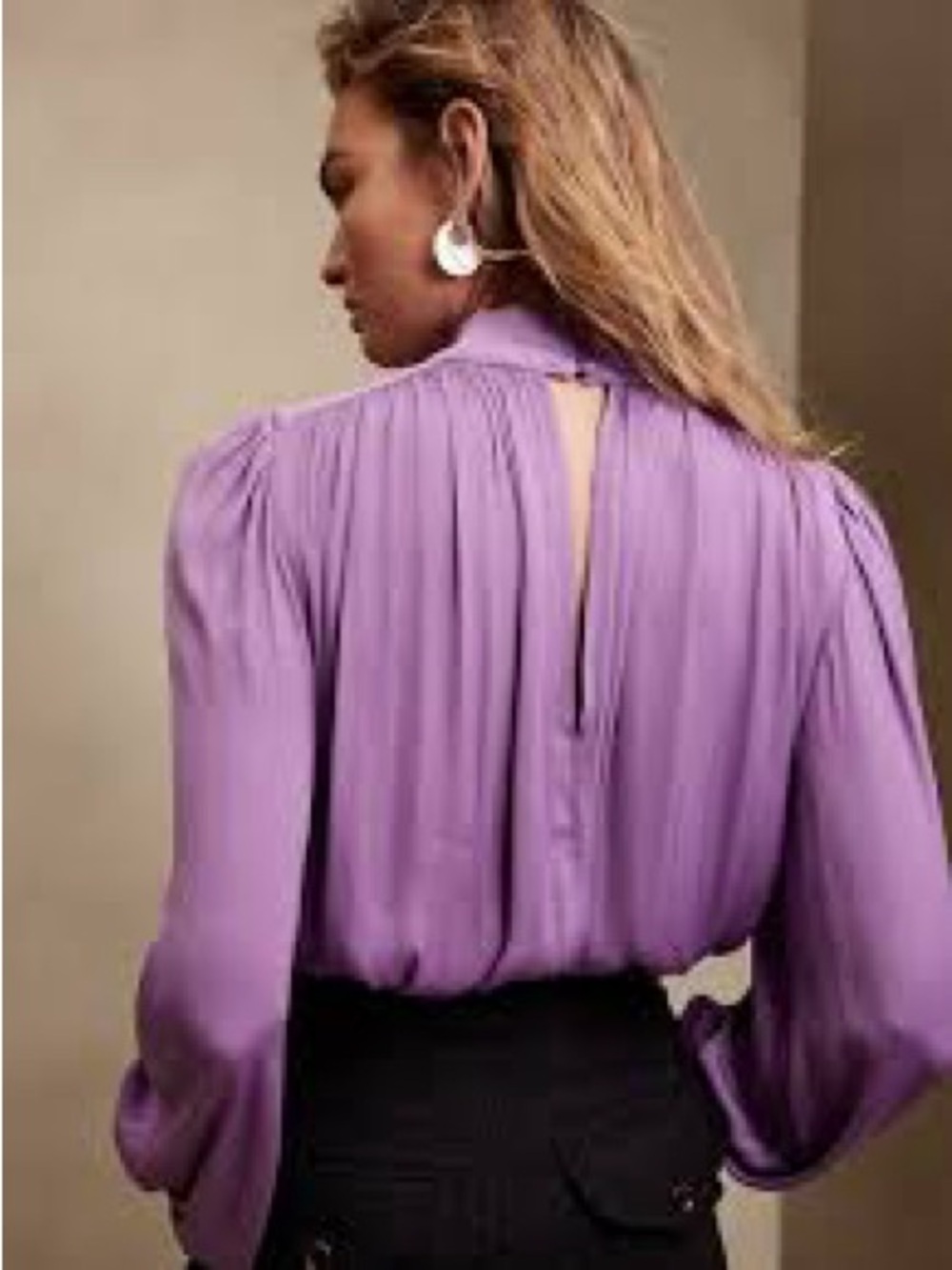 Banana Republic Factory Slit-Back Blouse Purple Dawn Medium NWT - Picture 3 of 7
